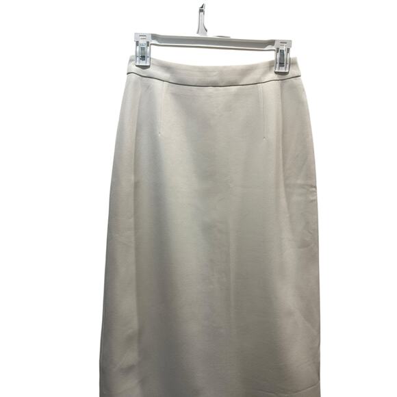 Commense Women's XSmall White Embroidered Hem Zip Solid Midi Skirt - Picture 3 of 9